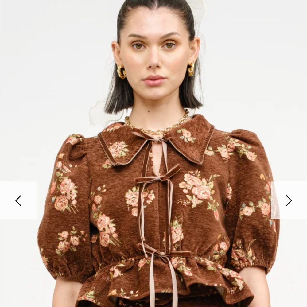 Lotta Tie Front Puff Sleeve Top